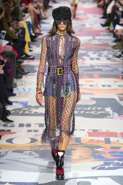 Look 24